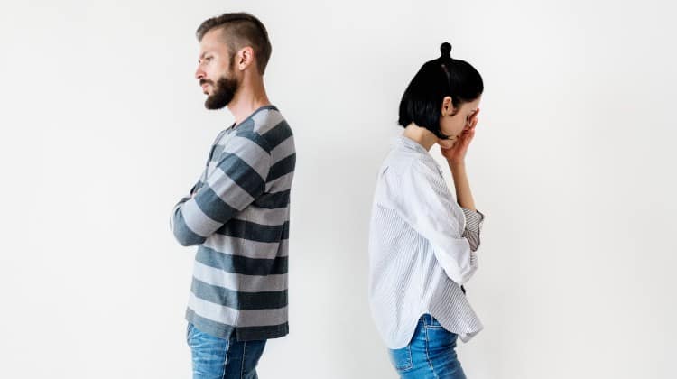Gli errori da non commettere con i figli del tuo compagno: figli gelosi del nuovo compagno
