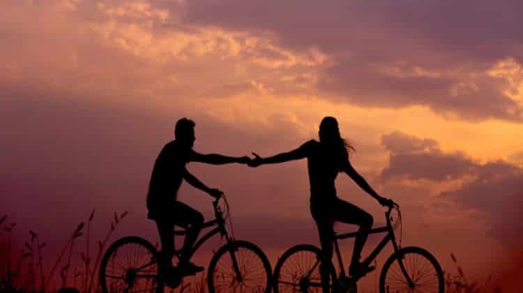 Relazione a distanza: 5 consigli utili per un amore in quarantena • relazione a distanza