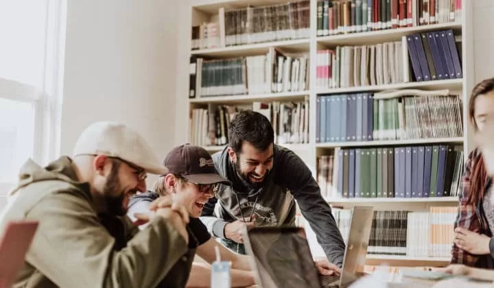 condividere l'appartamento con un coinquilino