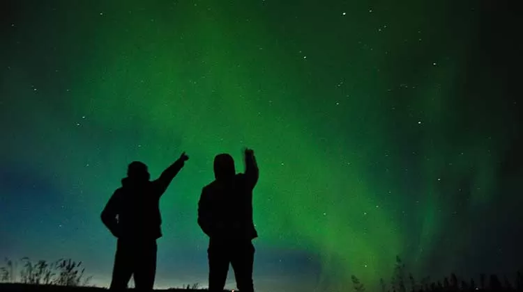 viaggio per coppie per scappare dalla routine e vivere un esperienza romantica in due